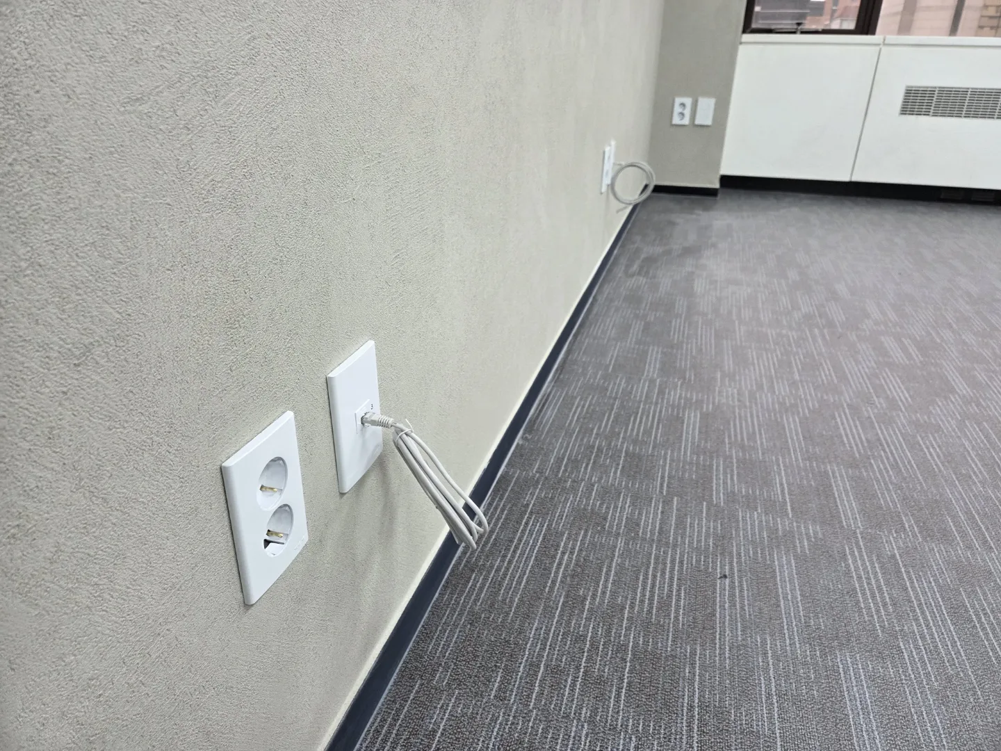 강남 부동산 중개법인 사무실 랜공사 사례